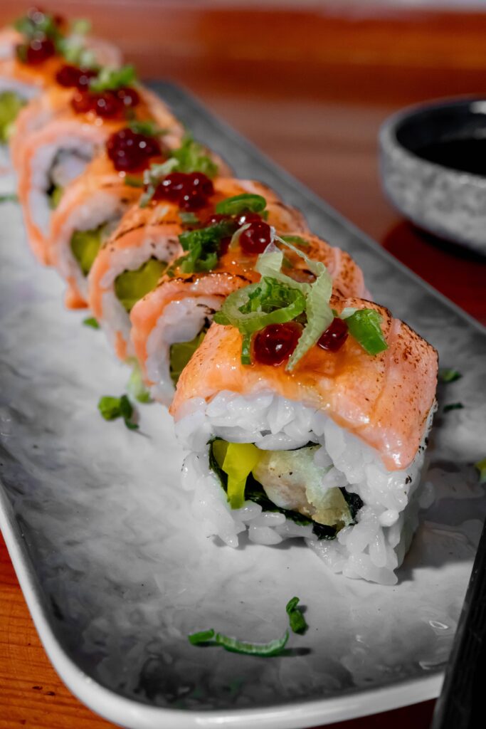 samon aburi maki